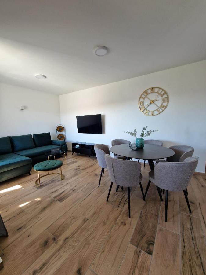 פריבלאקה Apartment Luka מראה חיצוני תמונה