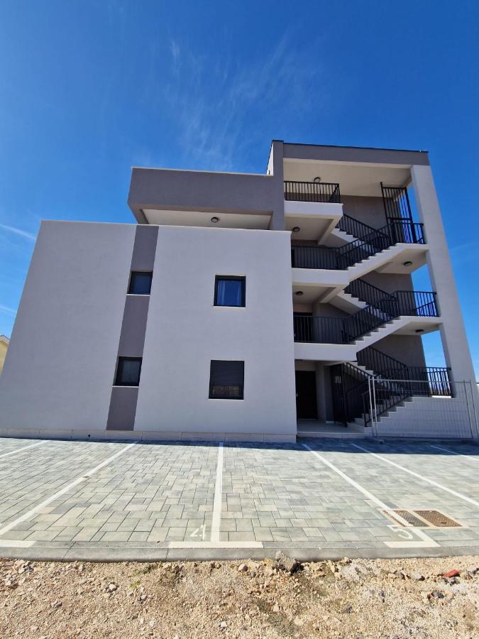 פריבלאקה Apartment Luka מראה חיצוני תמונה